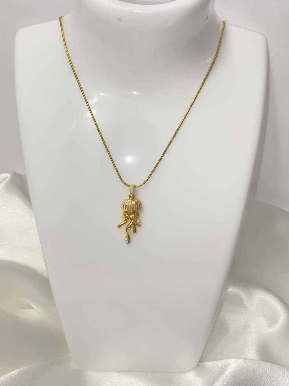 Gold Jellyfish Pendant Necklace
